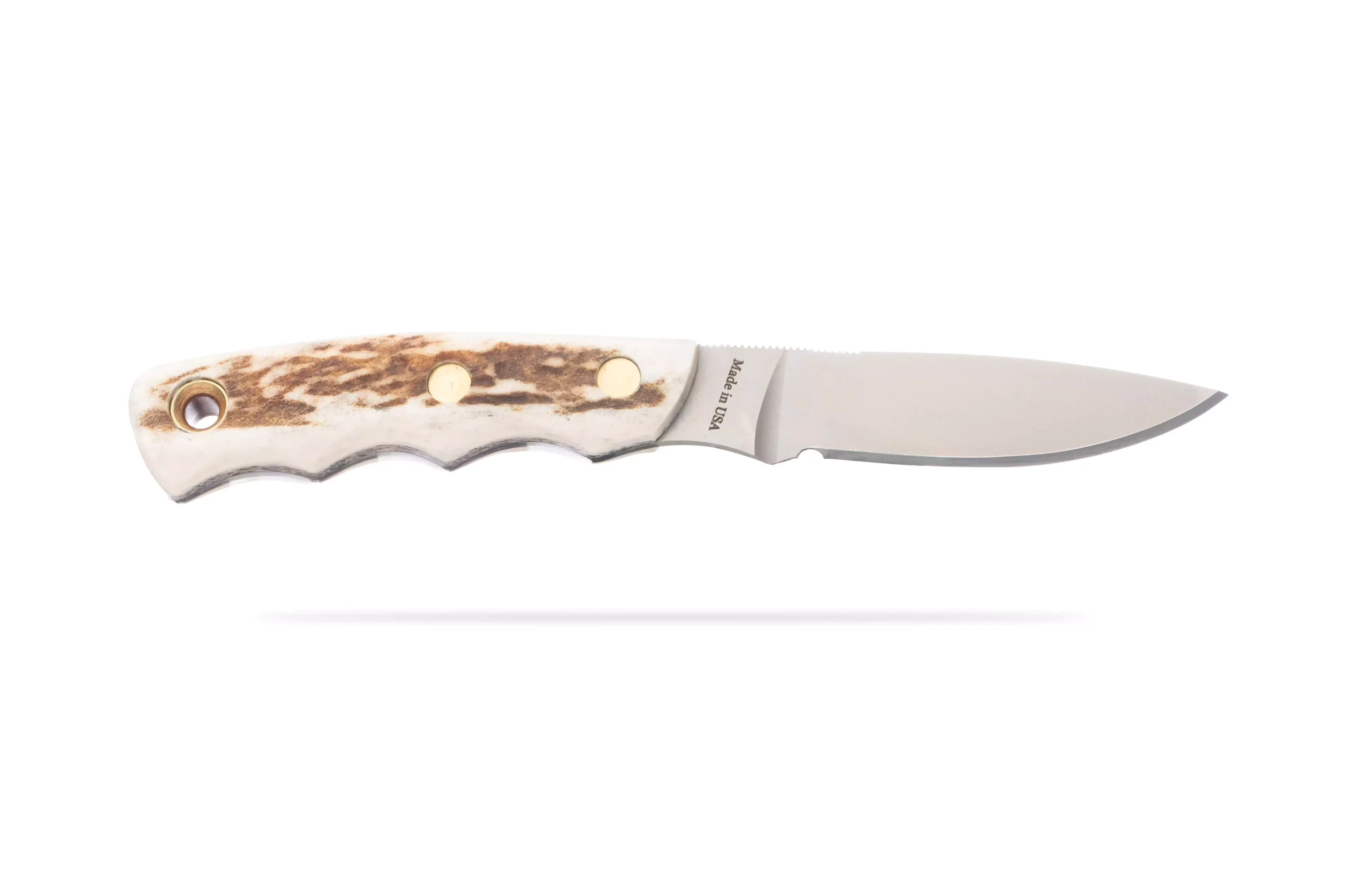 Alpha Wolf hunting knife with stag handle and Magnacut steel blade
